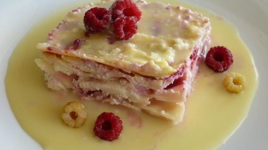Рецепт лазаний с творогом и малиной