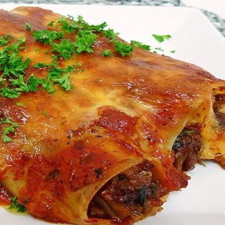 Рецепт Каннеллонь с грибами и фаршем