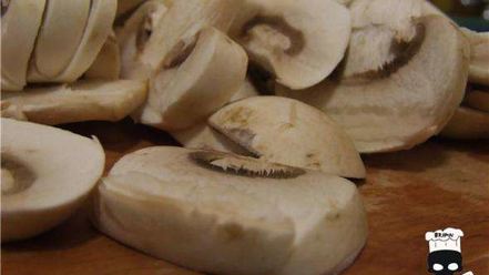 Рецепт каннеллонь с грибами и креветками под пикантным соусом