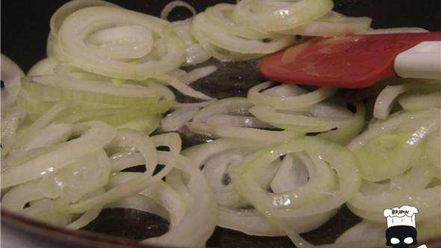 Рецепт каннеллонь с грибами и креветками под пикантным соусом