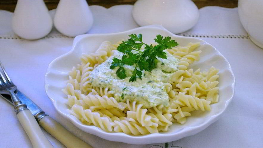 Рецепт макарон под сырным соусом