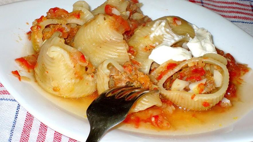 Рецепт макарон ракушки с фаршем кабачками и помидорами