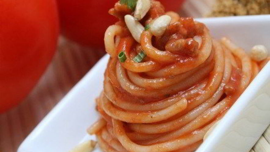 Рецепт острой пасты с кедровыми орешками и зеленью