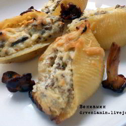 Рецепт Пасты ракушки с лисичками, фетой и розмарином
