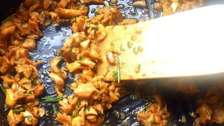 Рецепт пасты ракушки с лисичками, фетой и розмарином