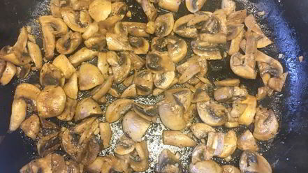 Рецепт пасты с чесноком и грибами