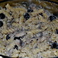 Рецепт Пасты с грибами и оливками