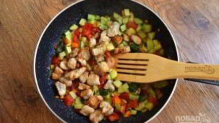 Рецепт пасты с курицей и соусом песто