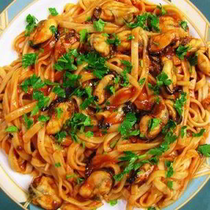 Рецепт Пасты с томатным соусом и мидиями