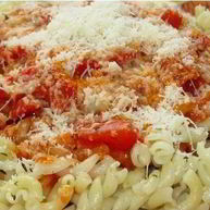 Рецепт Пасты с томатным соусом и сыром