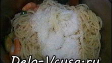 Рецепт спагетти с креветками и цукини