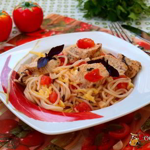 Рецепт Спагетти с куриным филе и помидорами