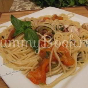 Рецепт Спагетти с курицей и запеченными перцами