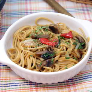 Рецепт Спагетти с овощами и соевым соусом