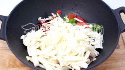 Рецепт спагетти с овощами и соевым соусом