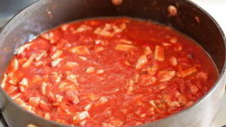 Рецепт спагетти с ветчиной в томатном соусе