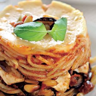 Рецепт Тимбаллиней из спагетти с баклажанами и кедровыми орехами