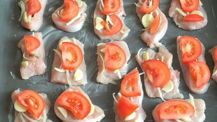 Рецепт филе индейки запеченное с помидорами