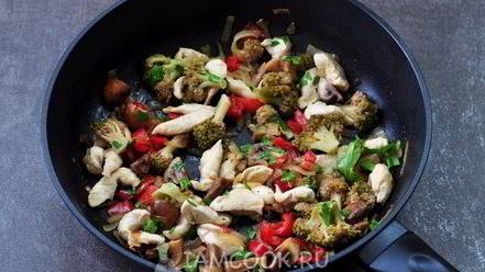 Рецепт филе куриного с брокколи и болгарским перцем