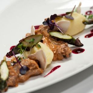 Рецепт Говядины по-строгановски с клюквенным соусом