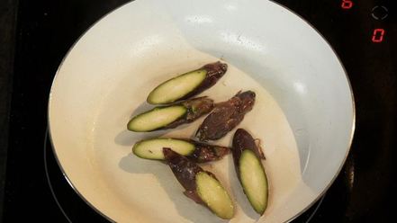 Рецепт говядины по-строгановски с клюквенным соусом