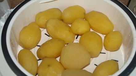 Рецепт говядины с солеными огурцами в томатном соусе