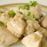 Рецепт Куриного филе, тушеного в сметане