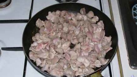 Рецепт куриных желудочков с овощами