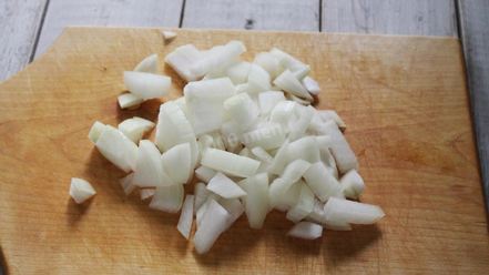 Рецепт курицы тушеной с луком