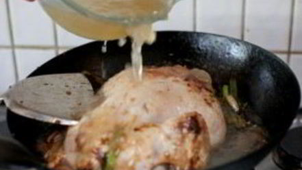 Рецепт курицы, запеченой в воке целиком