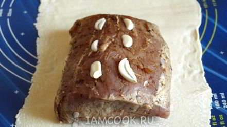 Рецепт свинины в тесте, запеченная в духовке