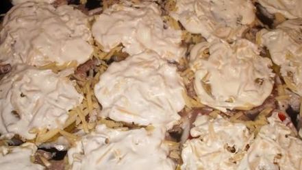 Рецепт свиных отбивных под ананасовой шубой