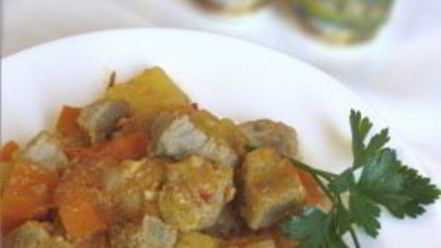 Рецепт тушеной свинины с кабачками в мультиварке