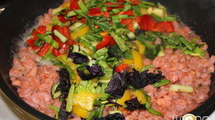 Рецепт острой лапши с креветками и овощами