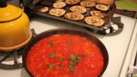 Рецепт баклажанов со свининой