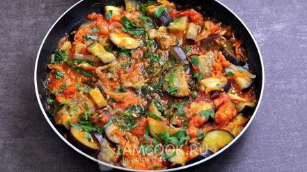 Рецепт баклажанов тушеных с помидорами и чесноком
