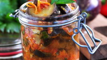 Рецепт баклажанов тушеных с помидорами и чесноком