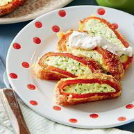 Рецепт Чушки бюрек — перца, фаршированного брынзой