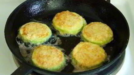 Рецепт фаршированных кабачков на сковороде