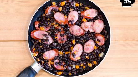 Рецепт фасоли прето с копчеными колбасками