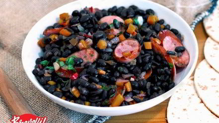 Рецепт фасоли прето с копчеными колбасками