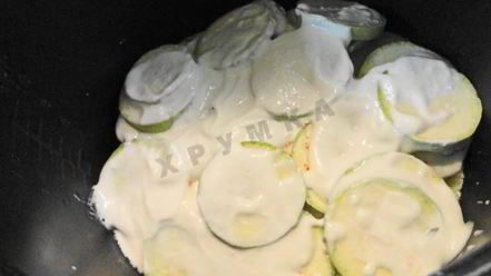 Рецепт кабачков запеченных в сметане в мультиварке