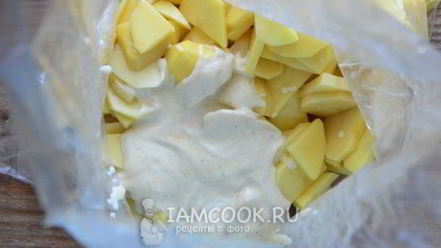 Рецепт картофеля, запеченного в сметане