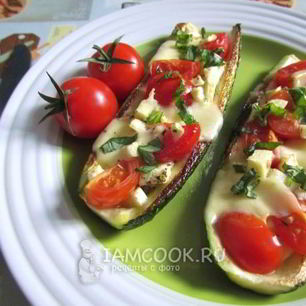 Рецепт Цукини запеченные с моцареллой и черри