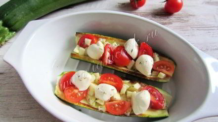 Рецепт цукини запеченные с моцареллой и черри