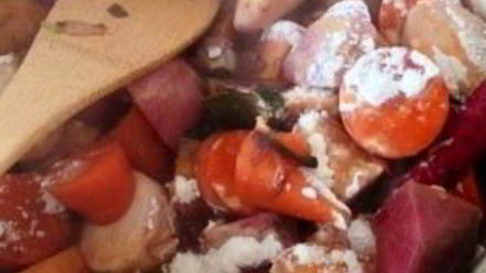 Рецепт тушеных овощей с красным вином и мускатным орехом