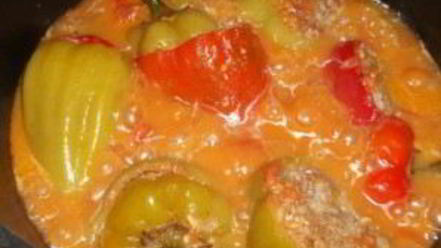 Рецепт тушеных перцев с фаршем