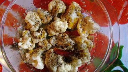 Рецепт запеченной цветной капусты в лимонном соке с чесноком