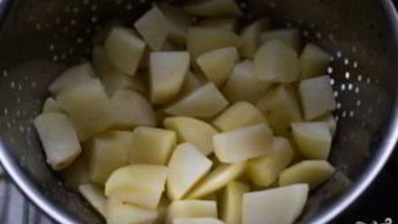 Рецепт запеченного картофеля кусочками