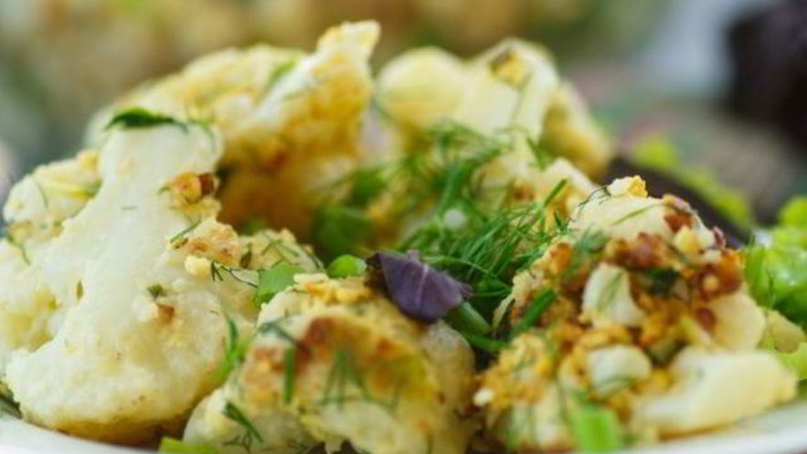 Рецепт жаренной цветной капусты с грибами в кляре